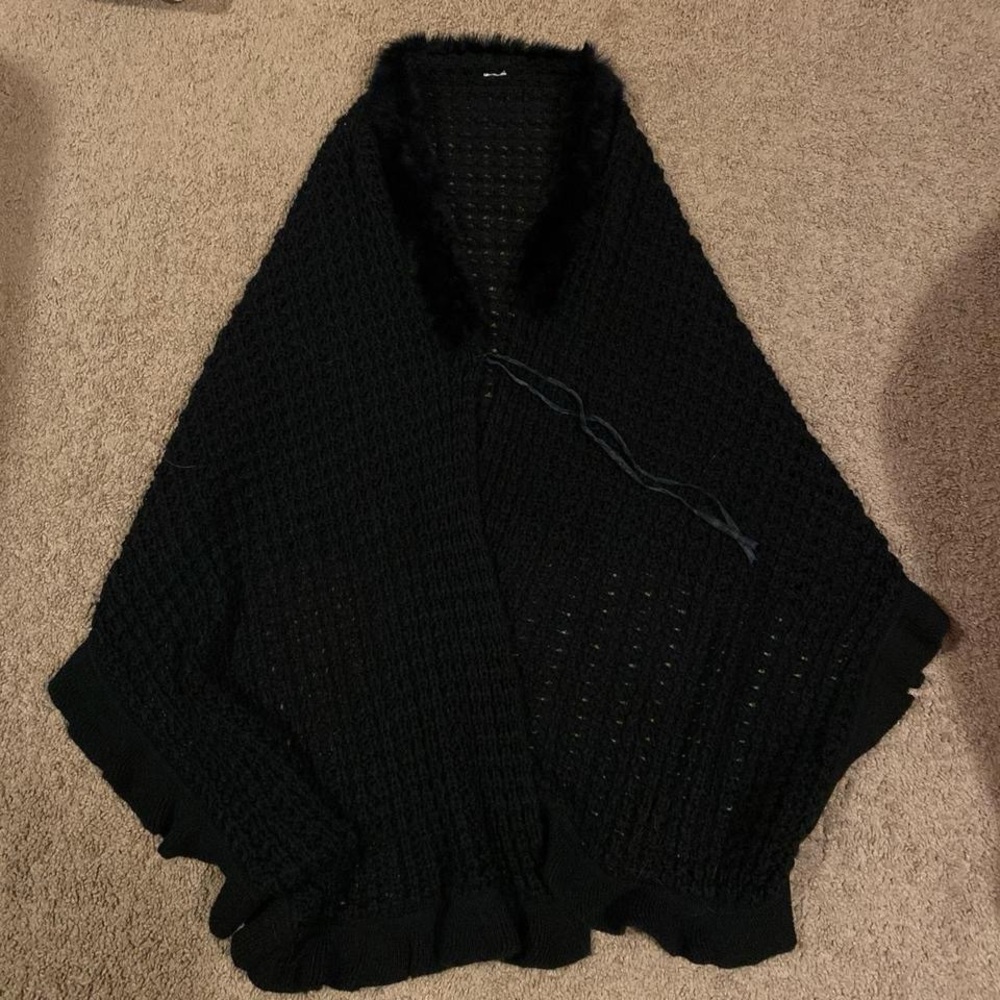 Black Women's Fuzzy Shawl